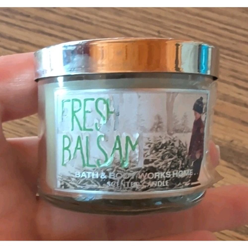 NEW Bath & Body Works Candle 1 Wick 1.3 oz Mini Fresh Balsam Holiday Tree